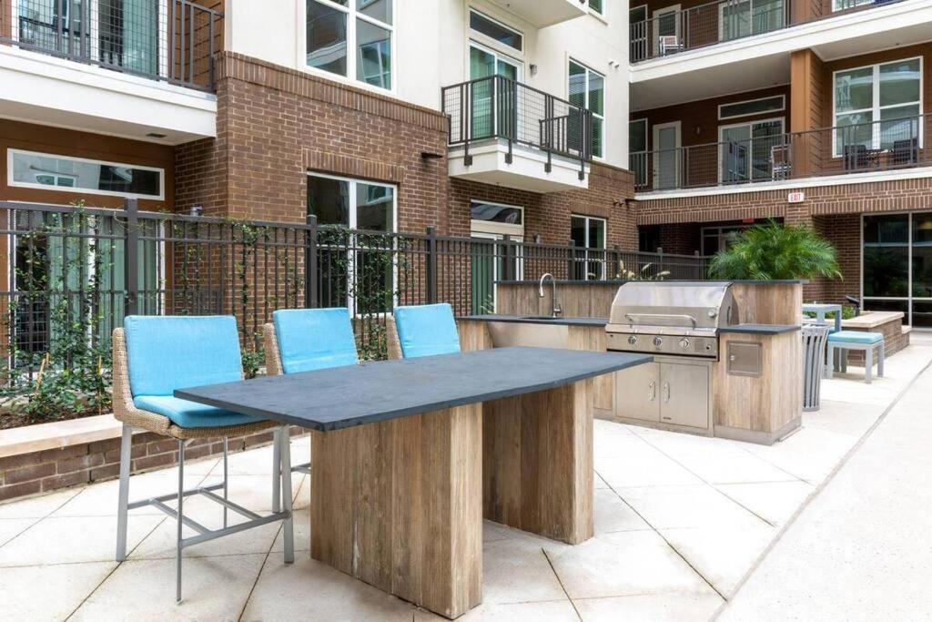Luxury Apartment Close To Everything W Free Parking 5 Houston Exteriör bild