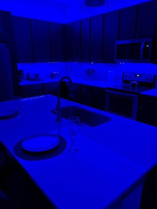Luxury Apartment Close To Everything W Free Parking 5 Houston Exteriör bild